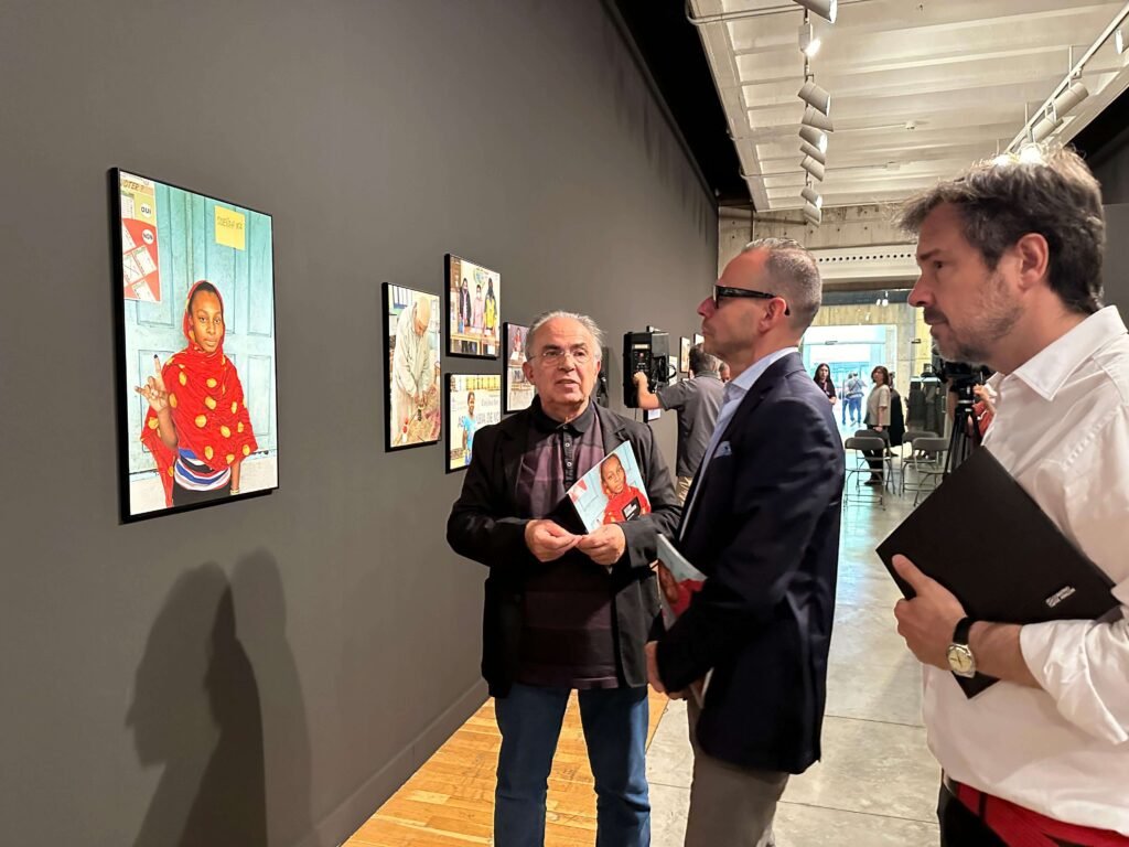 El Pablo Serrano inaugura ‘Destino Democracia’, la exposición fotográfica de Silvia de Félix