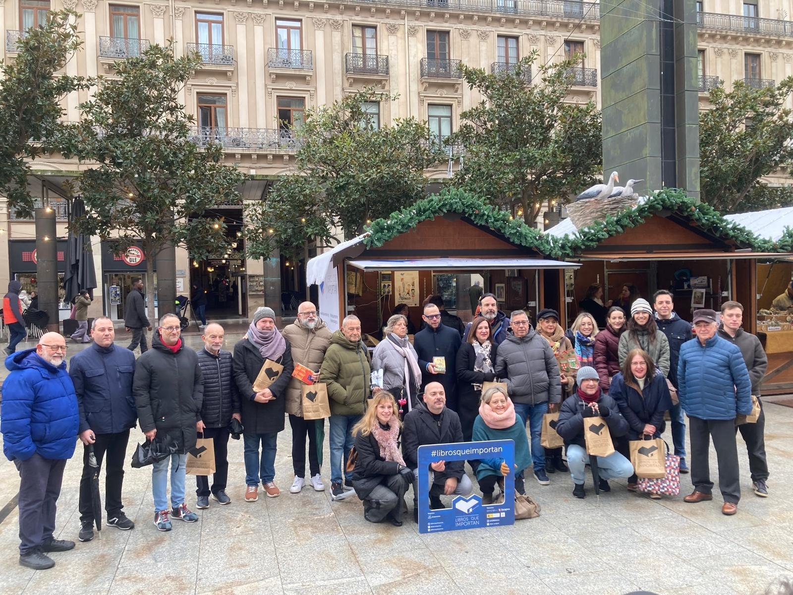 Atrapavientos y el Ayuntamiento de Zaragoza invitan a los ciudadanos a fomentar la lectura estas fiestas con la iniciativa «Libros que Importan»